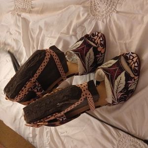 Brand New Never Worn Women's Sandals